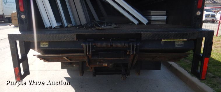 image for item ES9651 2007 Hino 268  box truck