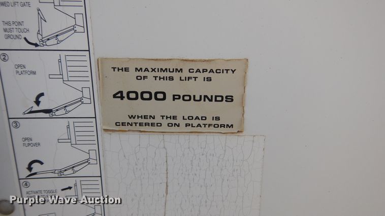 image for item ES9651 2007 Hino 268  box truck