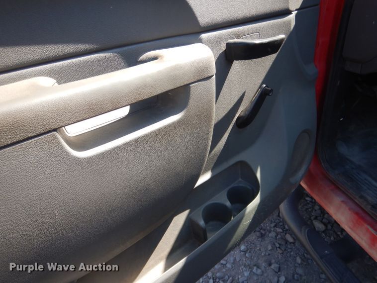 image for item FI9045 2010 Chevrolet Silverado 2500HD  utility bed pickup truck