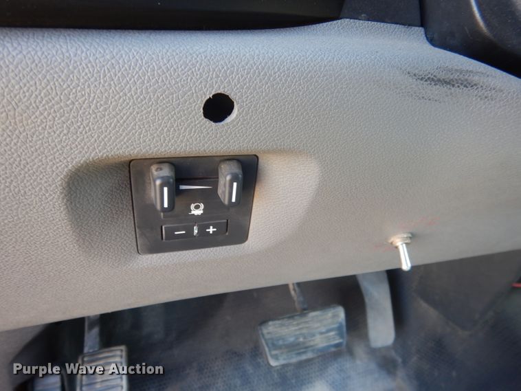 image for item FI9045 2010 Chevrolet Silverado 2500HD  utility bed pickup truck