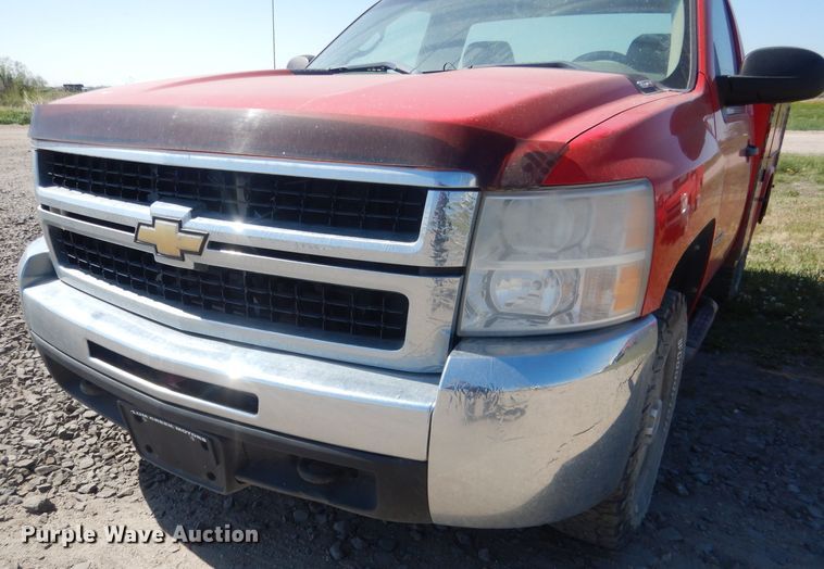 image for item FI9045 2010 Chevrolet Silverado 2500HD  utility bed pickup truck