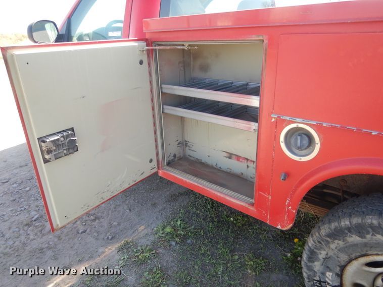 image for item FI9045 2010 Chevrolet Silverado 2500HD  utility bed pickup truck