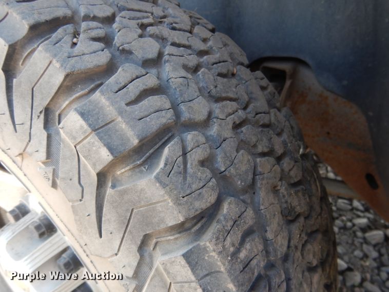 image for item FI9045 2010 Chevrolet Silverado 2500HD  utility bed pickup truck