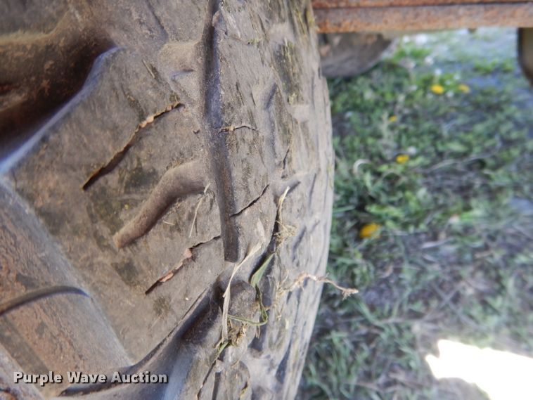 image for item FI9045 2010 Chevrolet Silverado 2500HD  utility bed pickup truck