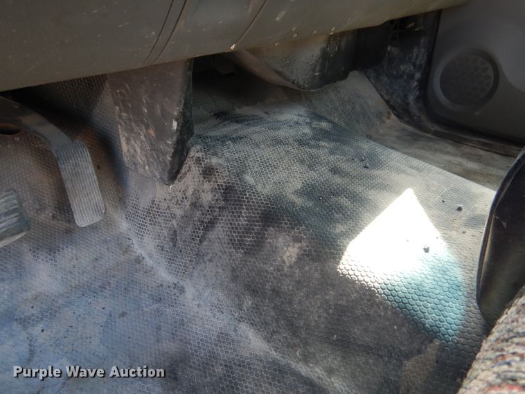 image for item FI9046 2008 Chevrolet Silverado 2500HD  utility bed pickup truck