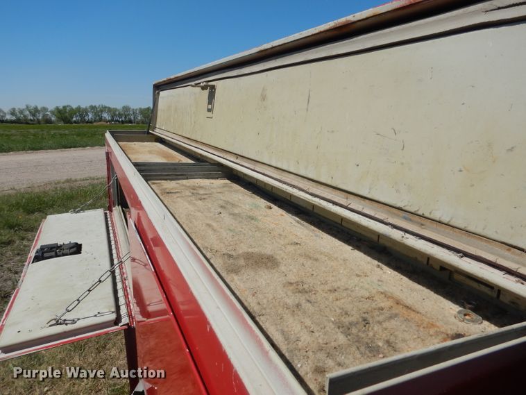 image for item FI9046 2008 Chevrolet Silverado 2500HD  utility bed pickup truck