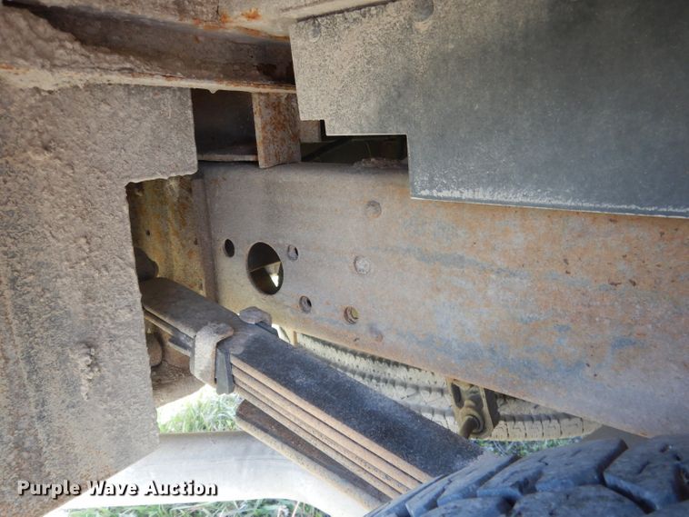 image for item FI9046 2008 Chevrolet Silverado 2500HD  utility bed pickup truck