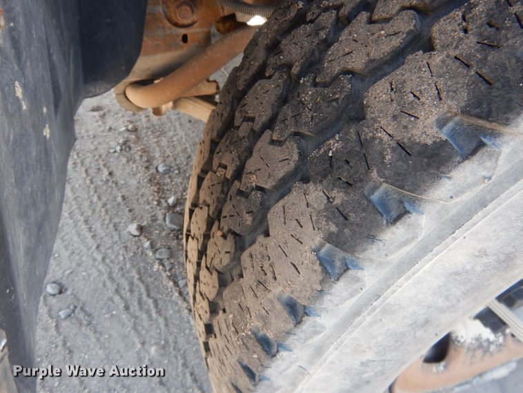 image for item FI9046 2008 Chevrolet Silverado 2500HD  utility bed pickup truck