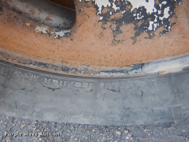 image for item FI9046 2008 Chevrolet Silverado 2500HD  utility bed pickup truck