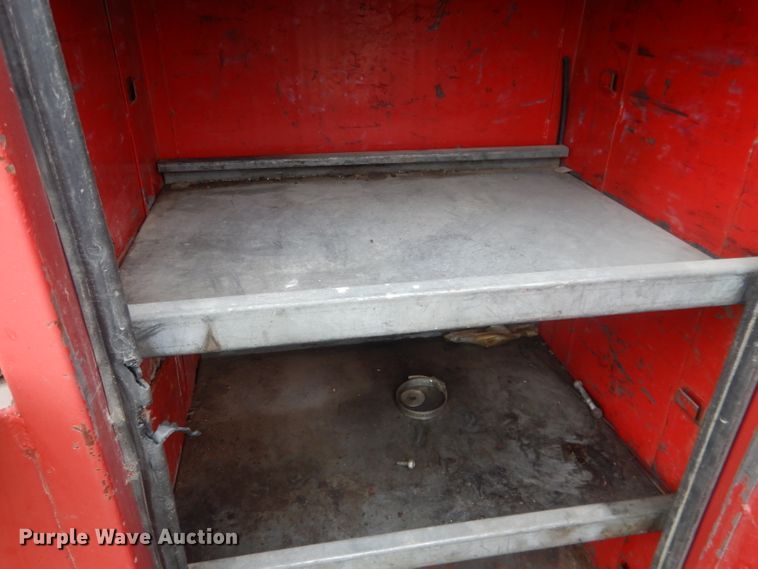 image for item FI9048 1995 Ford F450 Super Duty  utility / service truck