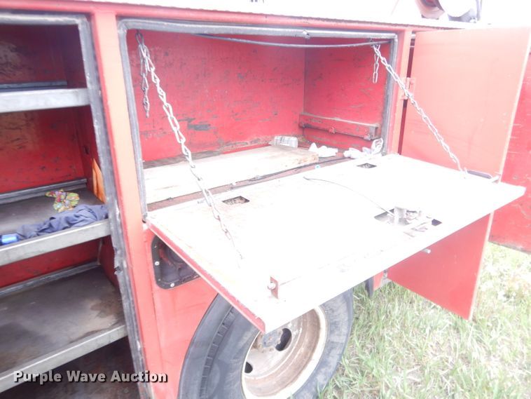 image for item FI9048 1995 Ford F450 Super Duty  utility / service truck