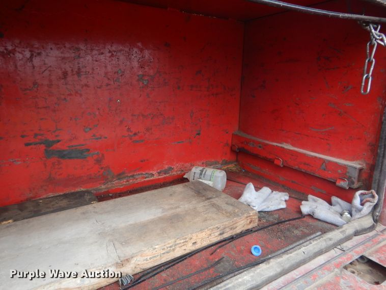 image for item FI9048 1995 Ford F450 Super Duty  utility / service truck