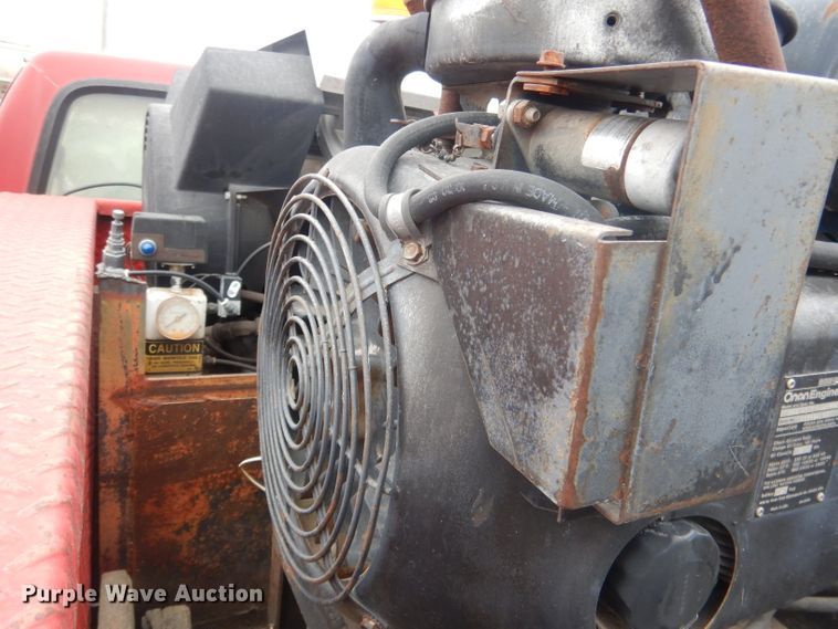 image for item FI9048 1995 Ford F450 Super Duty  utility / service truck