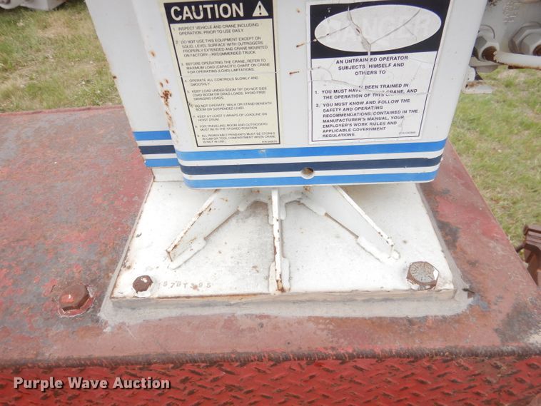 image for item FI9048 1995 Ford F450 Super Duty  utility / service truck