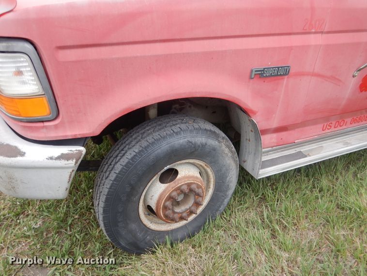 image for item FI9048 1995 Ford F450 Super Duty  utility / service truck