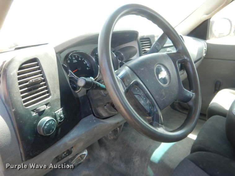 image for item FI9050 2009 Chevrolet Silverado 2500HD  pickup truck