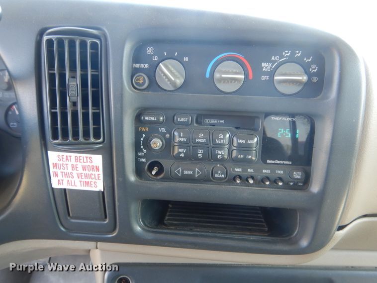 image for item FI9052 1999 Chevrolet Express 3500  van