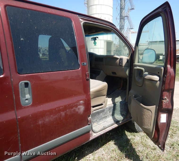 image for item FI9052 1999 Chevrolet Express 3500  van