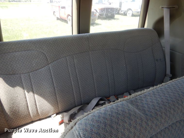 image for item FI9052 1999 Chevrolet Express 3500  van