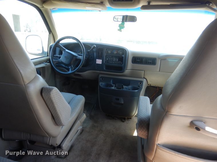 image for item FI9052 1999 Chevrolet Express 3500  van