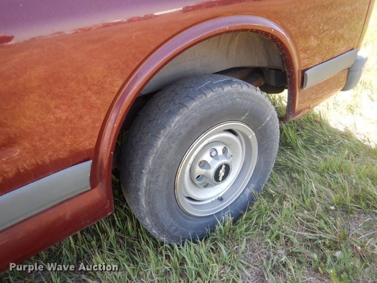 image for item FI9052 1999 Chevrolet Express 3500  van