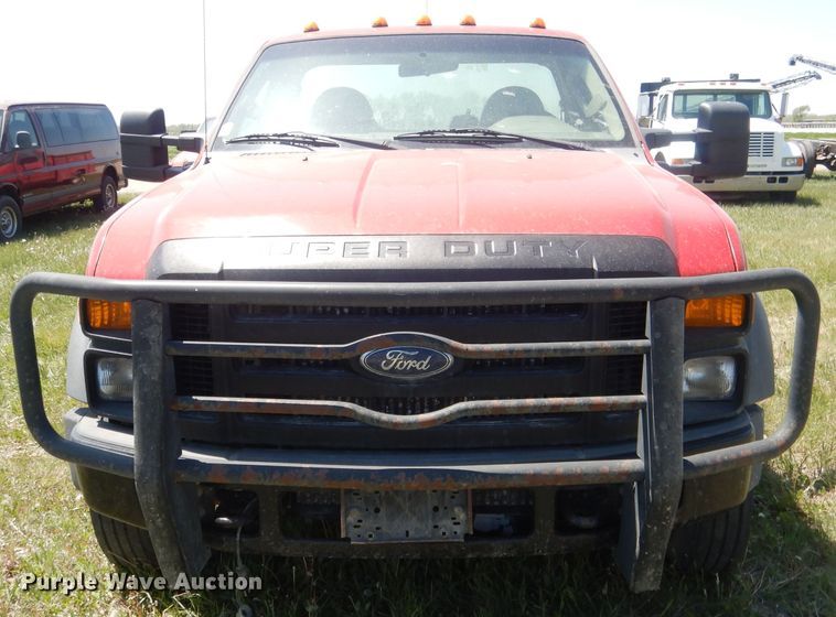 image for item FI9054 2008 Ford F550 Super Duty  truck cab and chassis