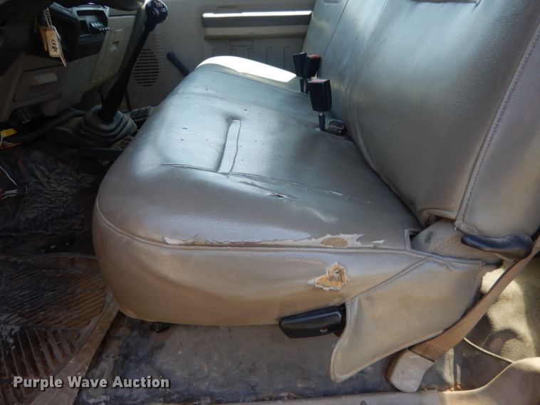 image for item FI9054 2008 Ford F550 Super Duty  truck cab and chassis