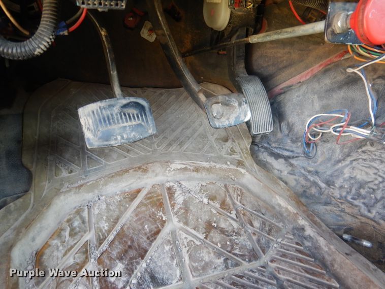 image for item FI9054 2008 Ford F550 Super Duty  truck cab and chassis