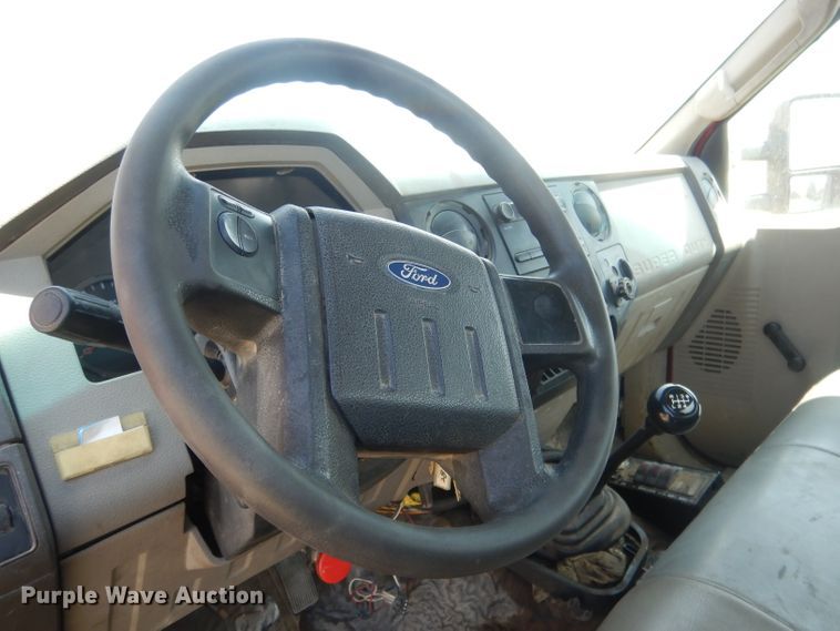 image for item FI9054 2008 Ford F550 Super Duty  truck cab and chassis