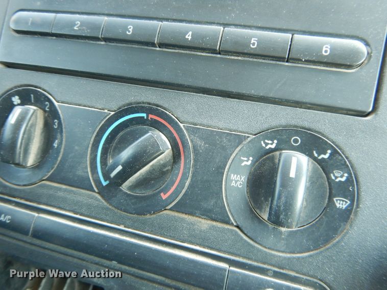 image for item FI9054 2008 Ford F550 Super Duty  truck cab and chassis