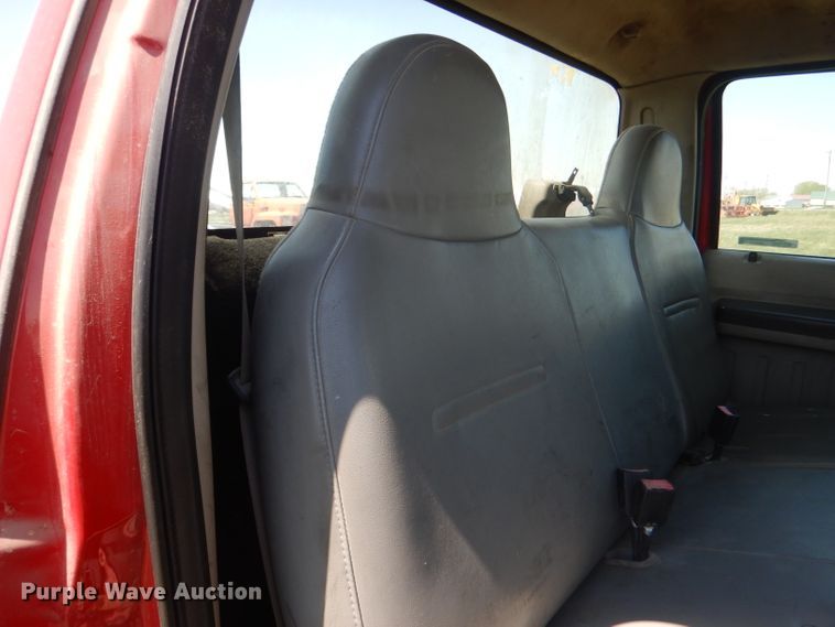 image for item FI9054 2008 Ford F550 Super Duty  truck cab and chassis