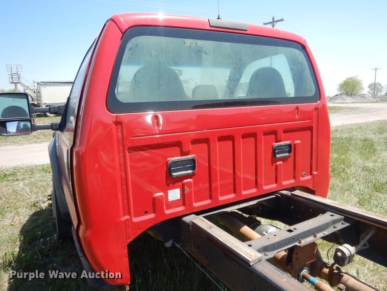 image for item FI9054 2008 Ford F550 Super Duty  truck cab and chassis