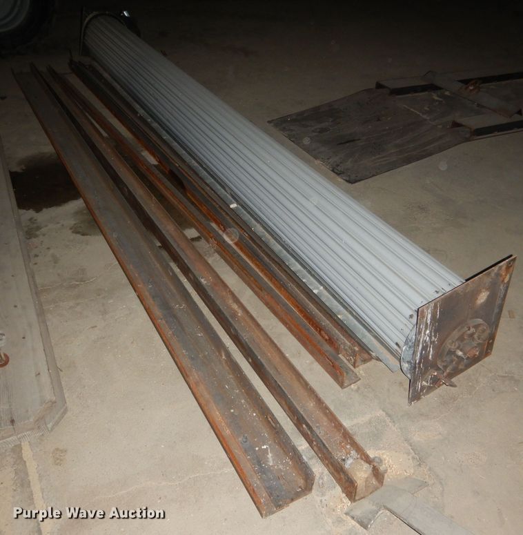 image for item FI9071 Steel roll up garage door