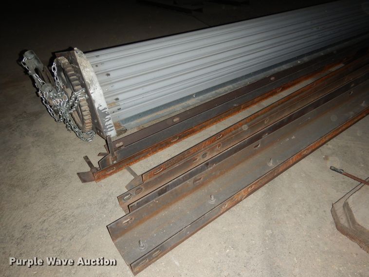 image for item FI9071 Steel roll up garage door