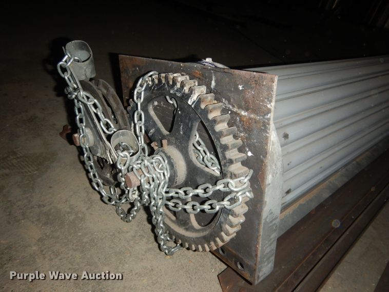 image for item FI9071 Steel roll up garage door