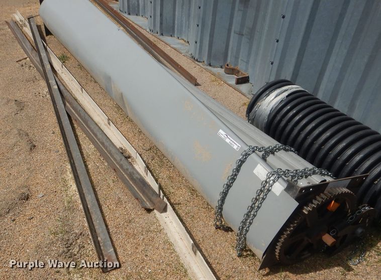 image for item FI9072 Steel roll up garage door