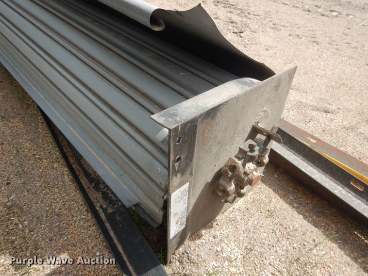 image for item FI9072 Steel roll up garage door