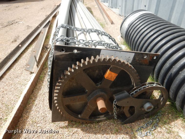 image for item FI9072 Steel roll up garage door