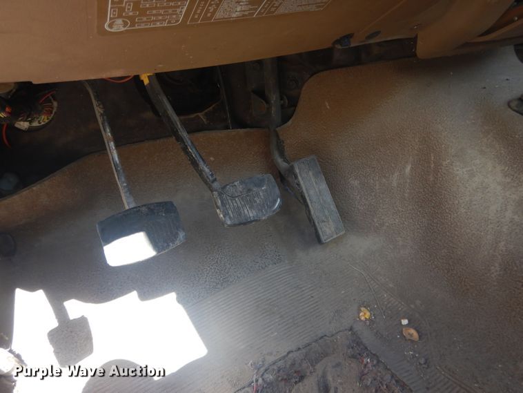 image for item FI9098 1989 Ford F450 Super Duty  utility / service truck