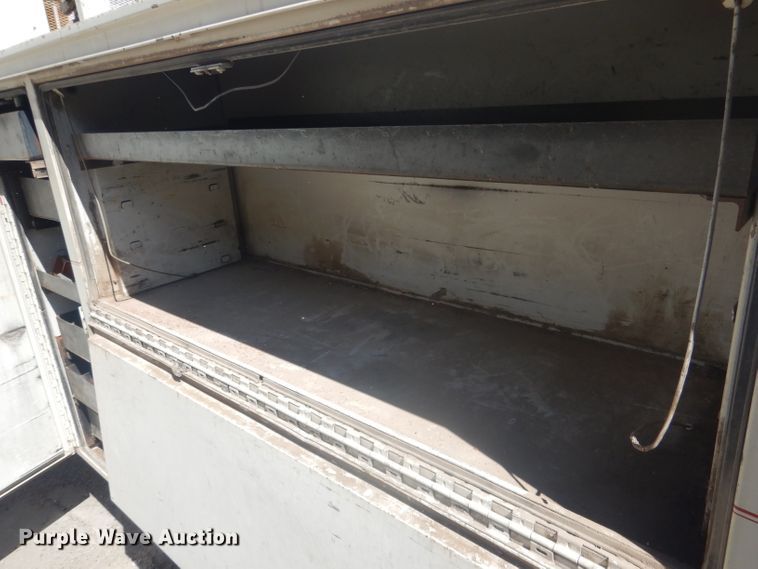 image for item FI9098 1989 Ford F450 Super Duty  utility / service truck