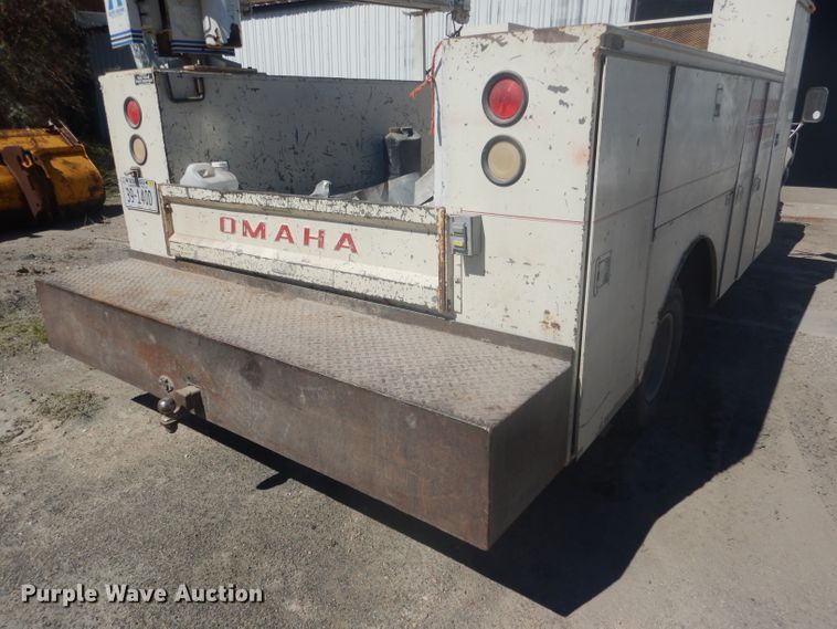 image for item FI9098 1989 Ford F450 Super Duty  utility / service truck