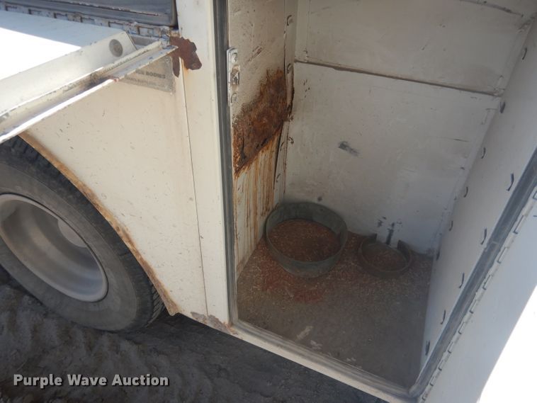 image for item FI9098 1989 Ford F450 Super Duty  utility / service truck