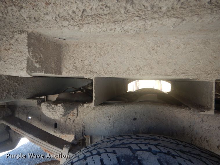 image for item FI9098 1989 Ford F450 Super Duty  utility / service truck