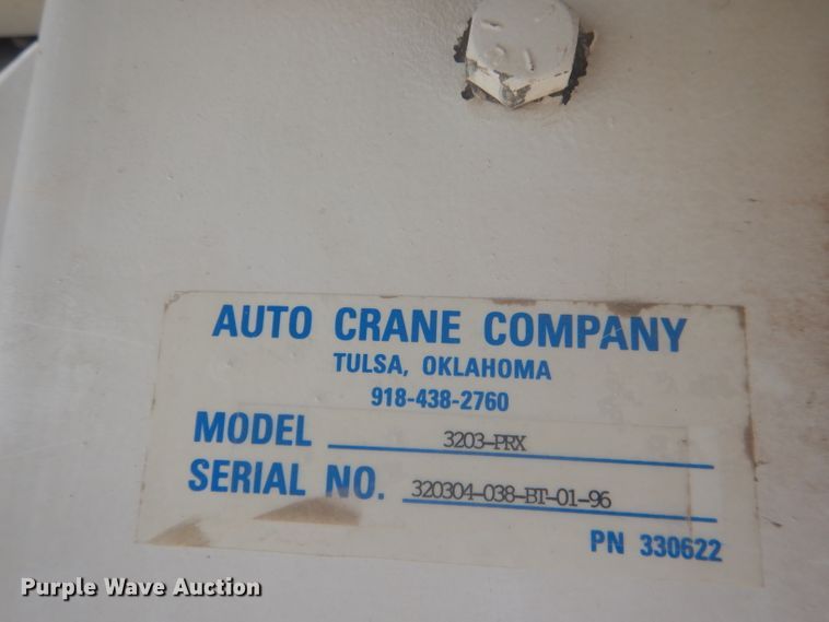 image for item FI9098 1989 Ford F450 Super Duty  utility / service truck