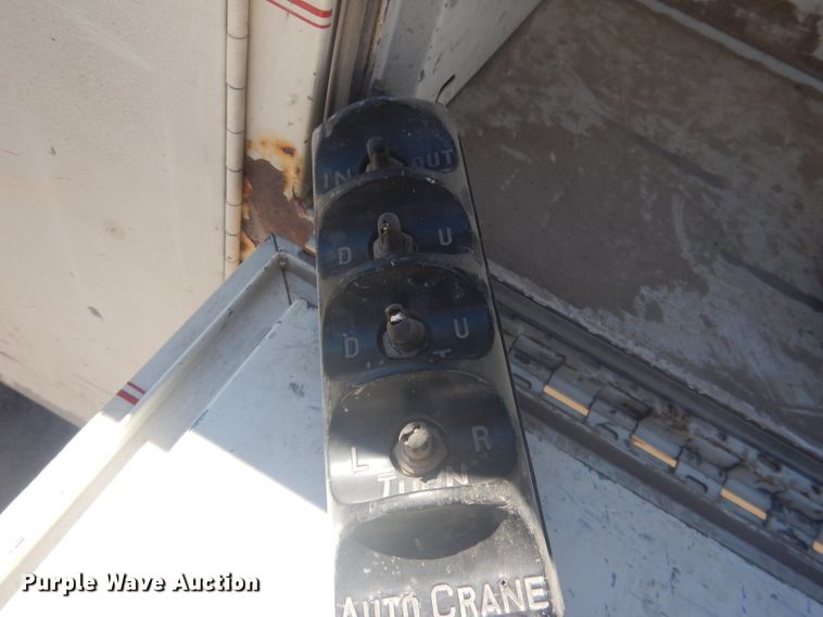 image for item FI9098 1989 Ford F450 Super Duty  utility / service truck