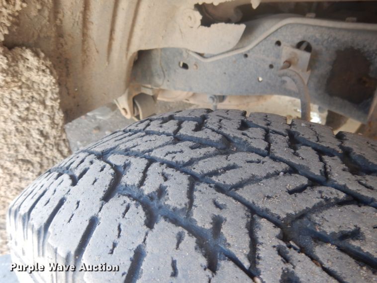 image for item FI9098 1989 Ford F450 Super Duty  utility / service truck