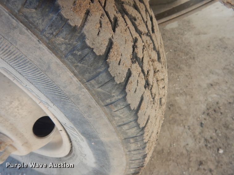 image for item FI9098 1989 Ford F450 Super Duty  utility / service truck