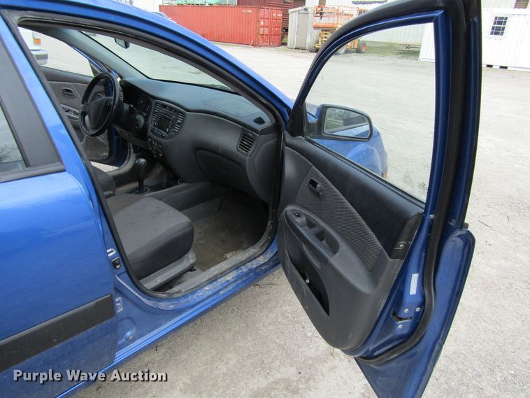 image for item GC9875 2009 Kia Rio