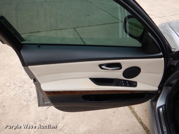 image for item HC9302 2009 BMW 328i