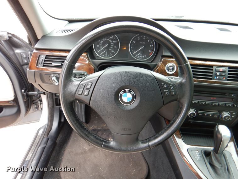 image for item HC9302 2009 BMW 328i